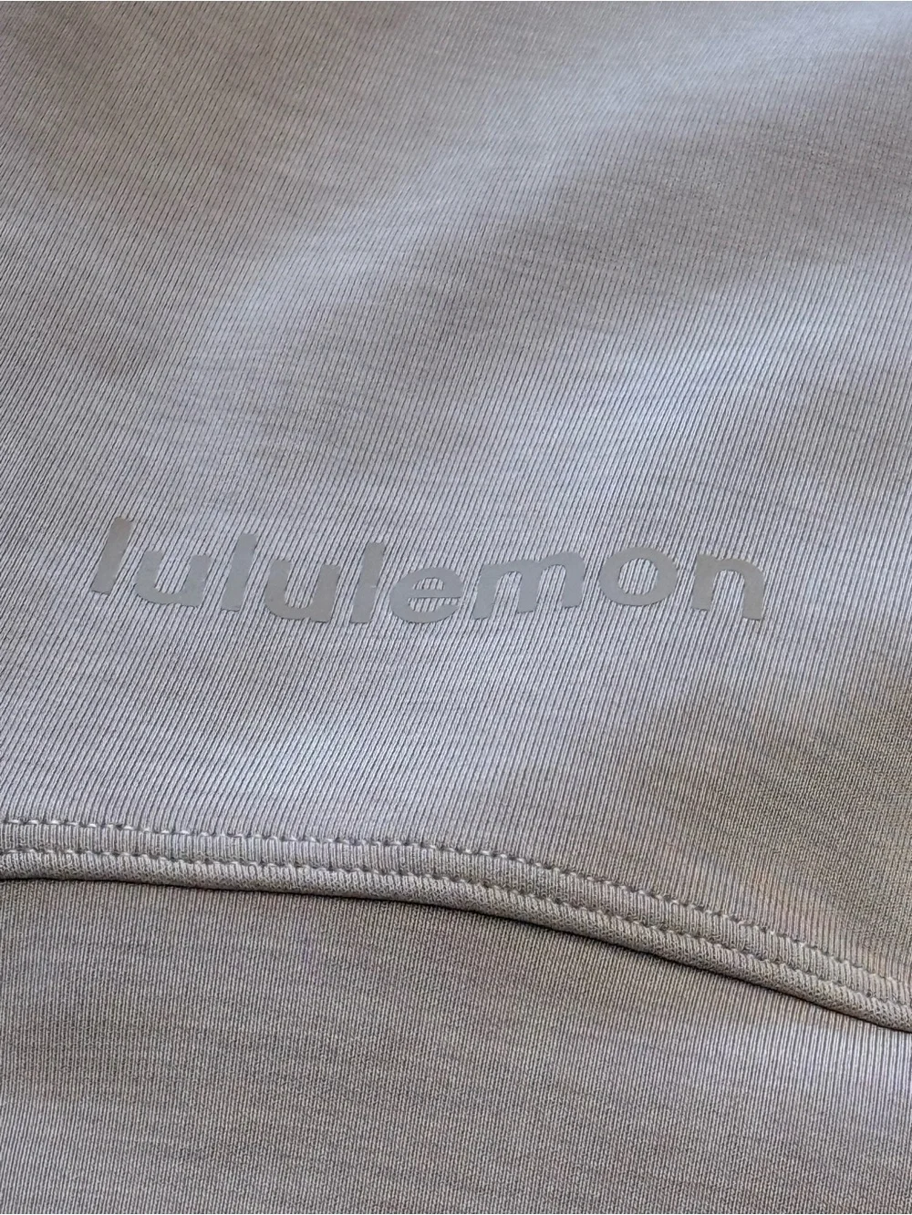 Lululemon Softstreme Perfectly Oversized Cropped Crew in Twilight Rose size Zero